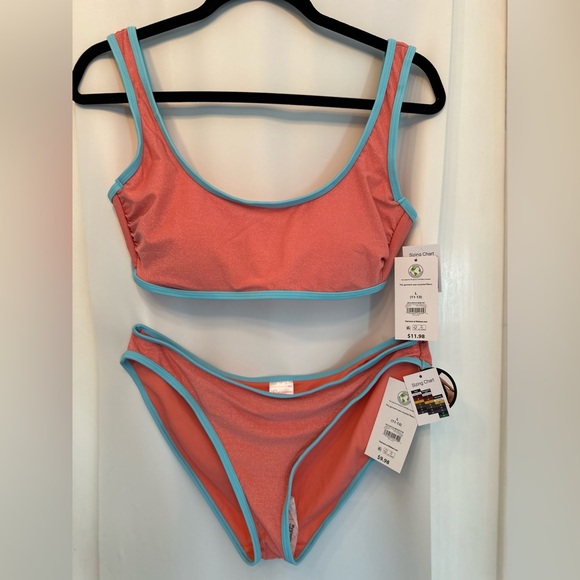 NWT Time and Tru . Two pieces bikini swimsuit. L - Picture 4 of 10
